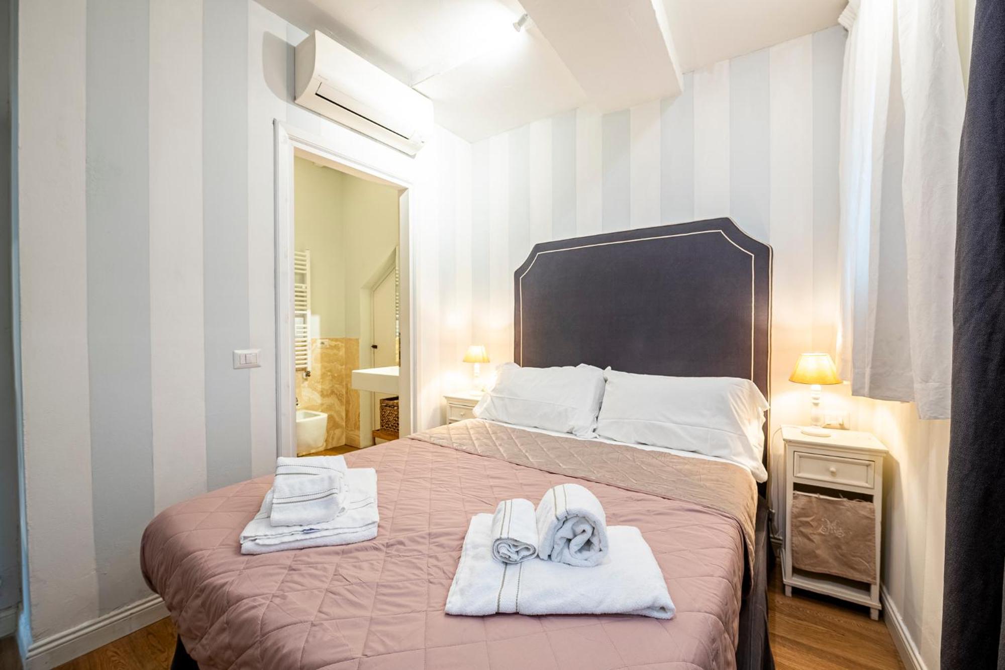 Suite In Pz. Michelangelo: Due Camere Con Due Bagni Florence Extérieur photo